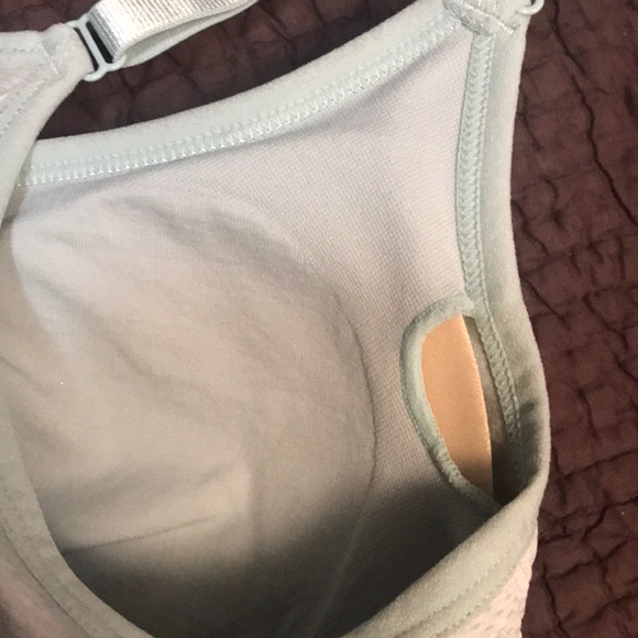 New Reebok Relay Graphic seamless bra size S - Picture 6 of 6